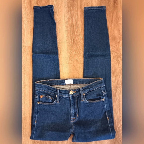 Hudson Jeans Denim - Hudson Midrise Nico Super Skinny. Size 24, shade A